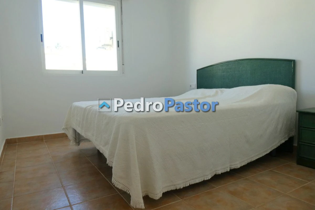 Apartamento de 2 dormitorios en 1ª línea de playa en Las Marinas en Dénia