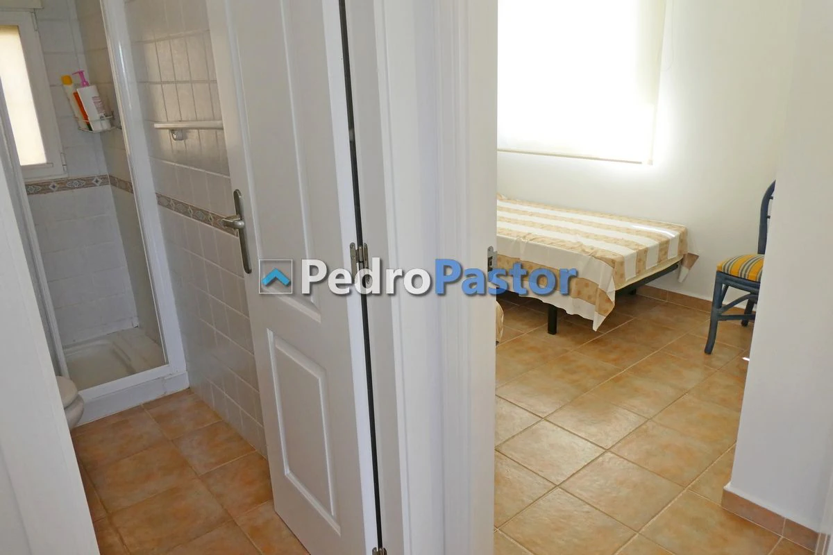 Apartamento de 2 dormitorios en 1ª línea de playa en Las Marinas en Dénia