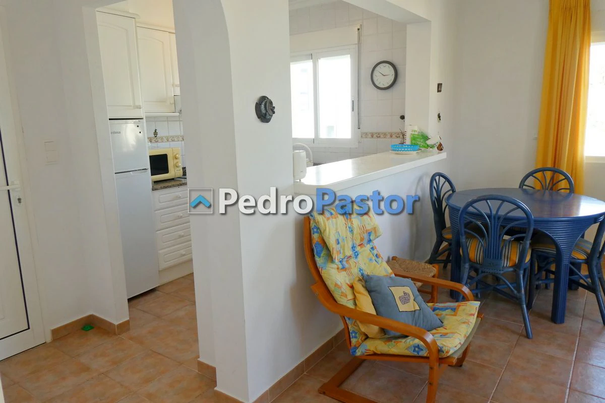 Apartamento de 2 dormitorios en 1ª línea de playa en Las Marinas en Dénia