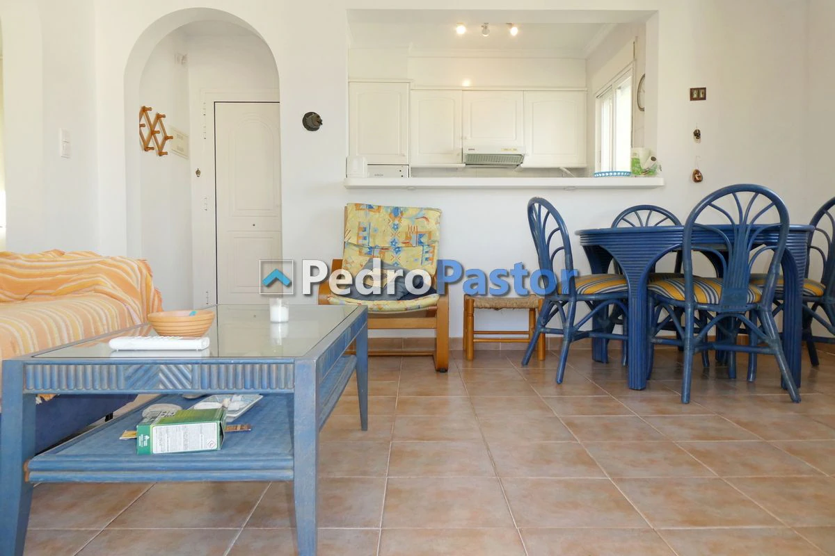 Apartamento de 2 dormitorios en 1ª línea de playa en Las Marinas en Dénia