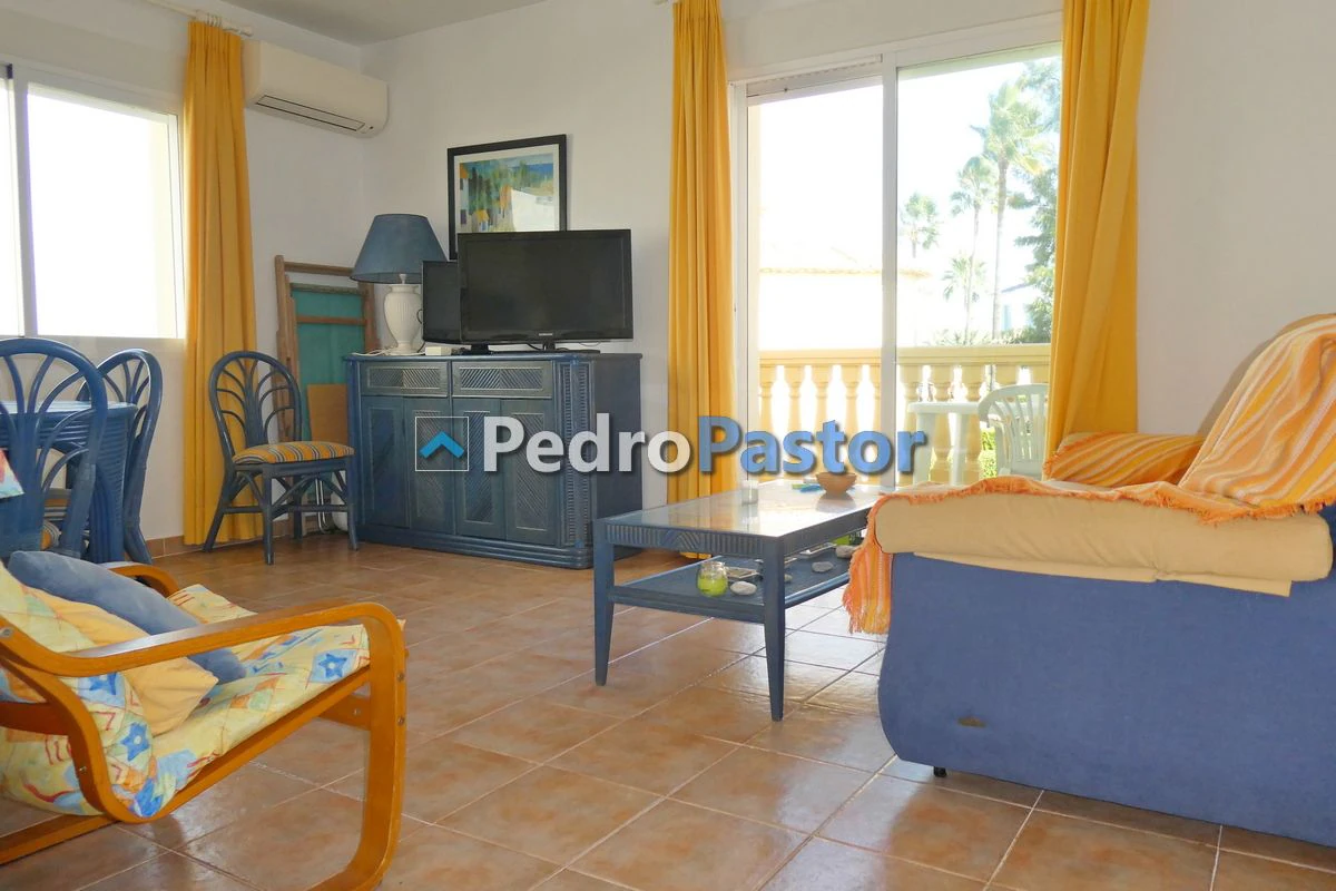 Apartamento de 2 dormitorios en 1ª línea de playa en Las Marinas en Dénia