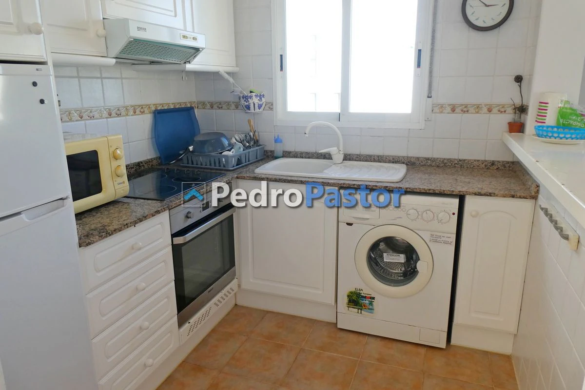Apartamento de 2 dormitorios en 1ª línea de playa en Las Marinas en Dénia