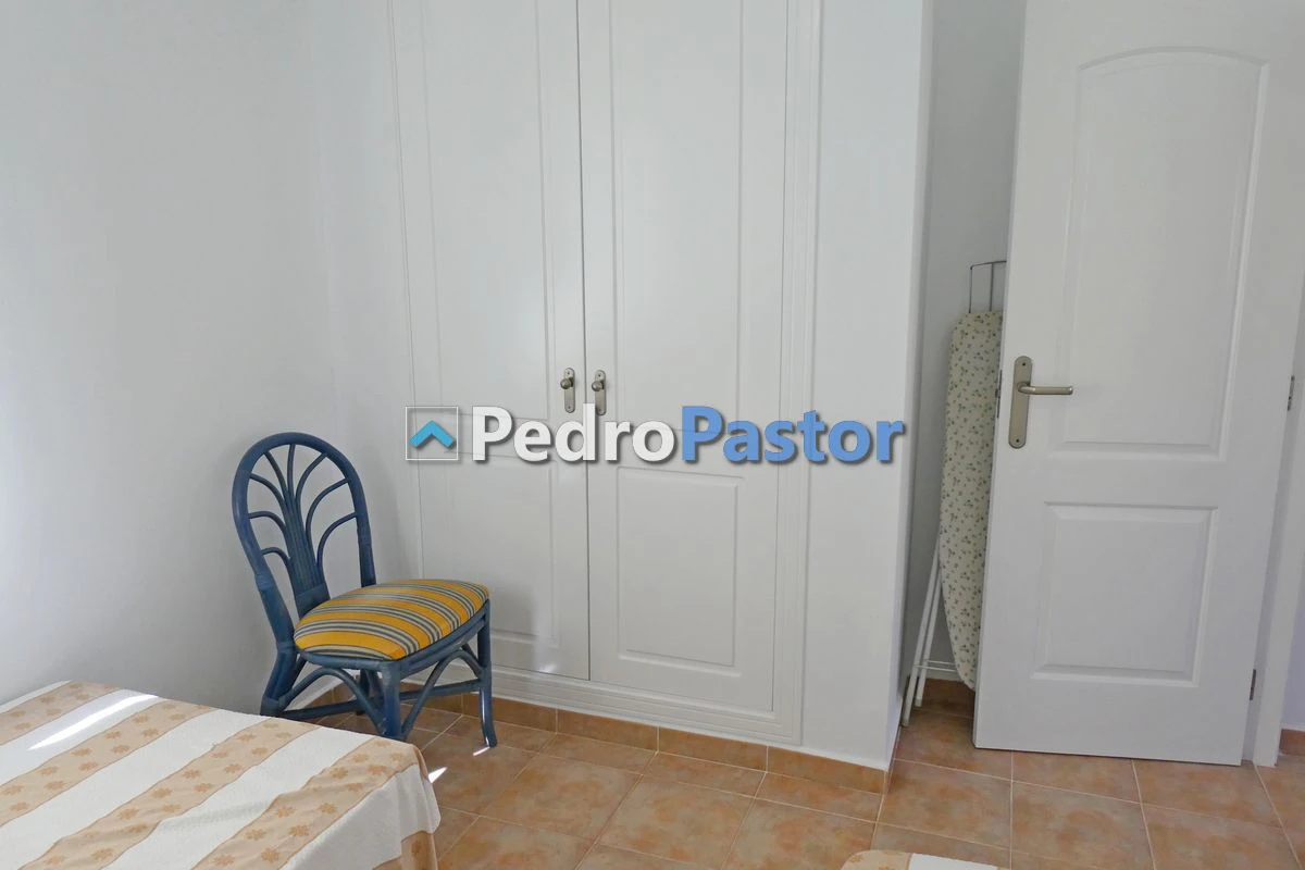 Apartamento de 2 dormitorios en 1ª línea de playa en Las Marinas en Dénia