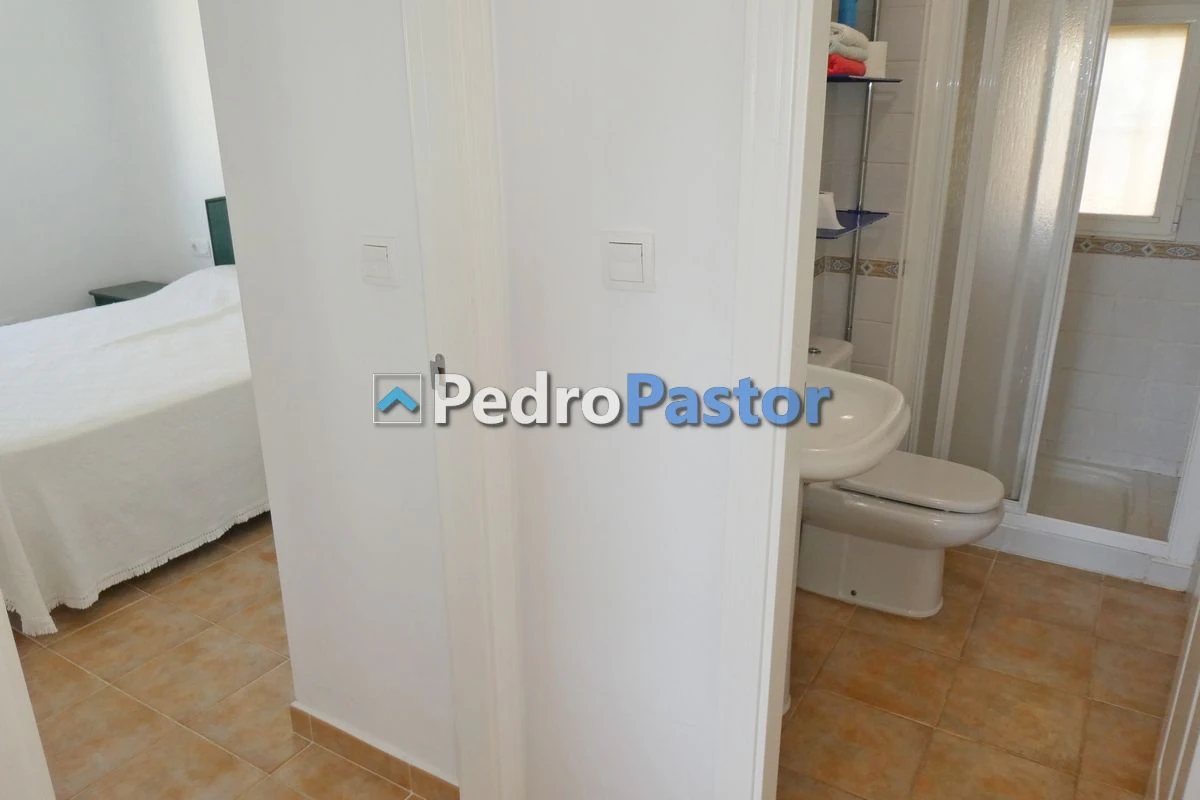 Apartamento de 2 dormitorios en 1ª línea de playa en Las Marinas en Dénia