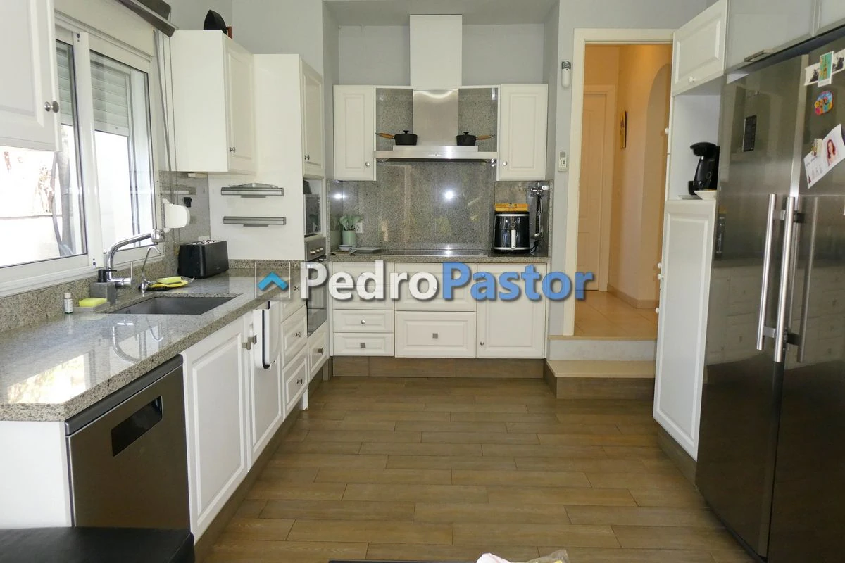 CH083 - Chalet independiente de 5 dormitorios en Els Poblets