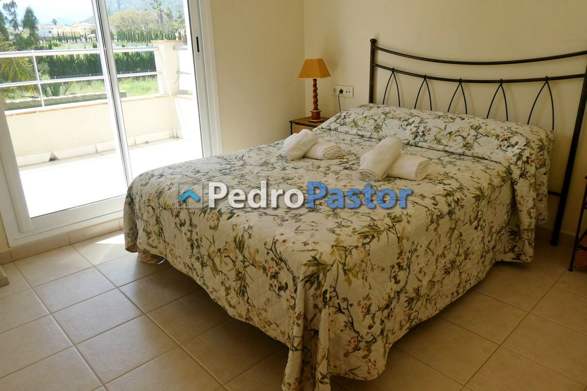 CH083 - Chalet independiente de 5 dormitorios en Els Poblets