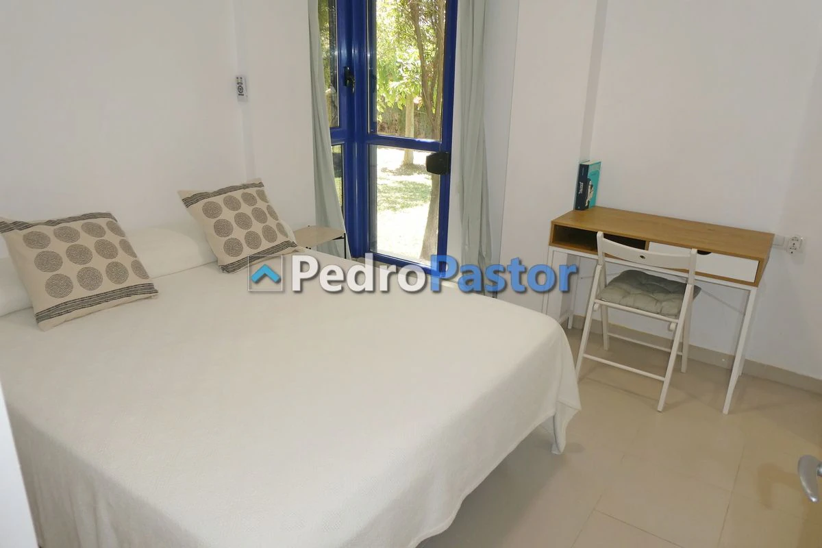 AP224 - Apartamento de 2 dormitorios en 2ª línea de playa en Las Marinas en Dénia