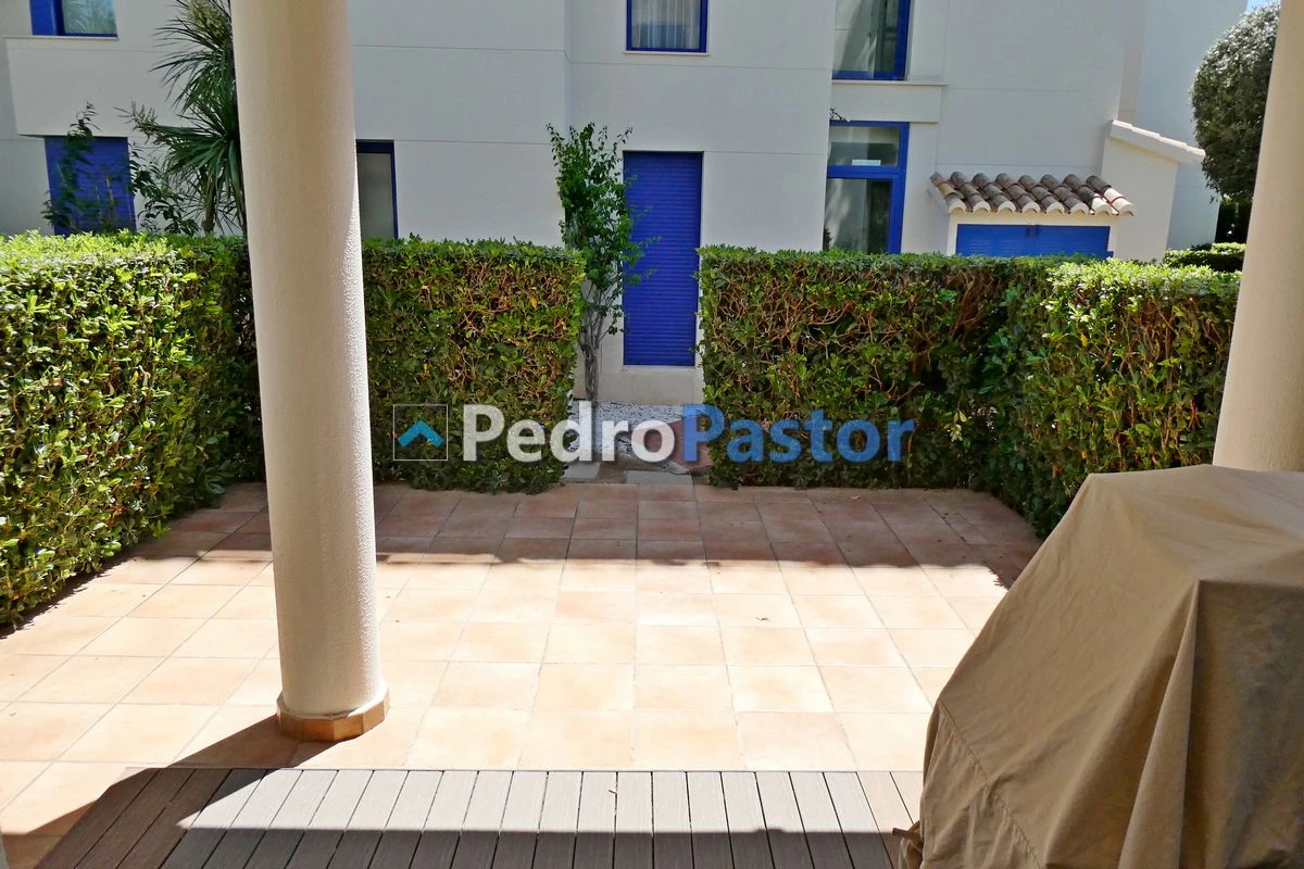 AP224 - Apartamento de 2 dormitorios en 2ª línea de playa en Las Marinas en Dénia