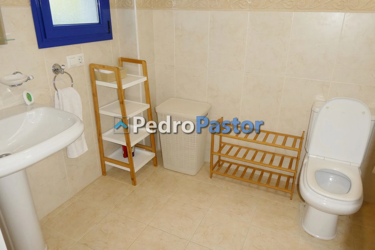 AP224 - Apartamento de 2 dormitorios en 2ª línea de playa en Las Marinas en Dénia