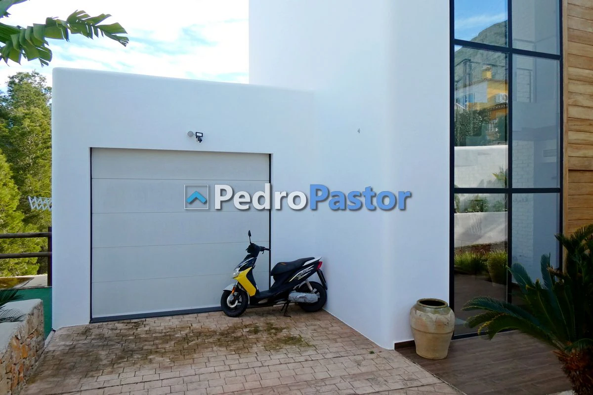 CH076 - Chalet independiente de 4 dormitorios en la zona del Montgó, en Dénia