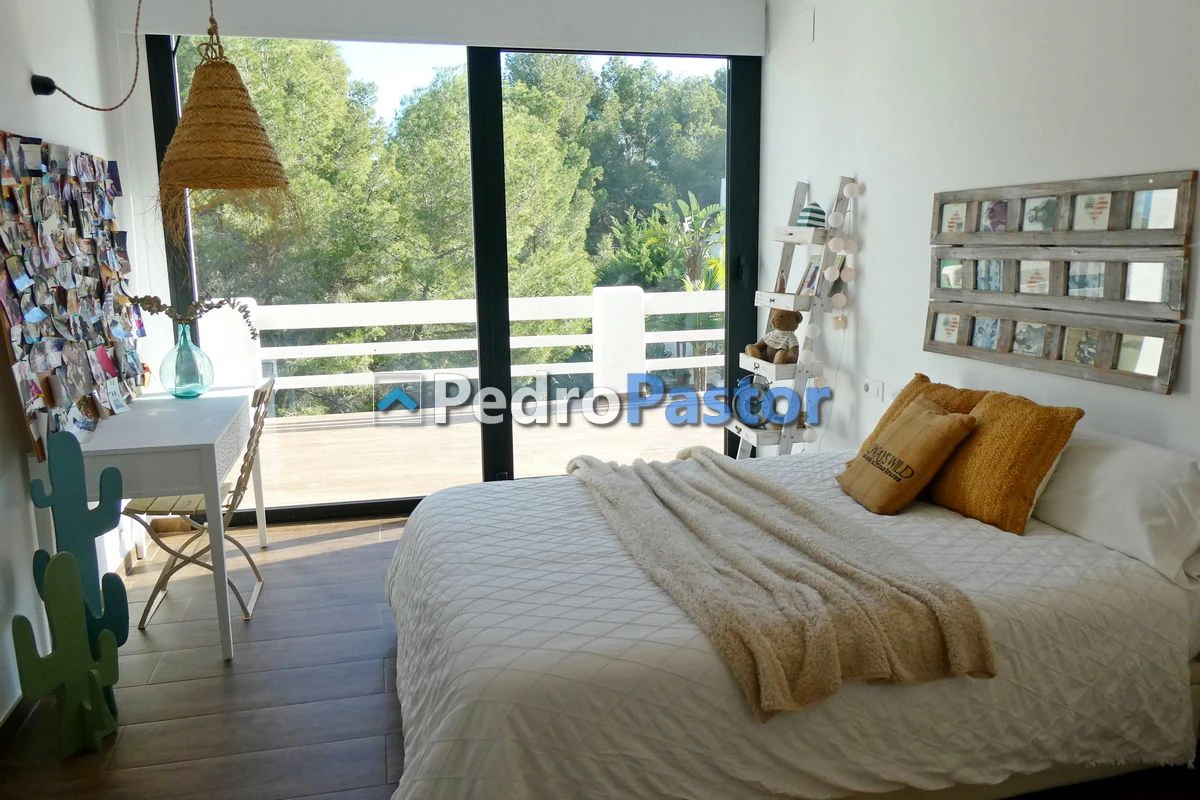 CH076 - Chalet independiente de 4 dormitorios en la zona del Montgó, en Dénia