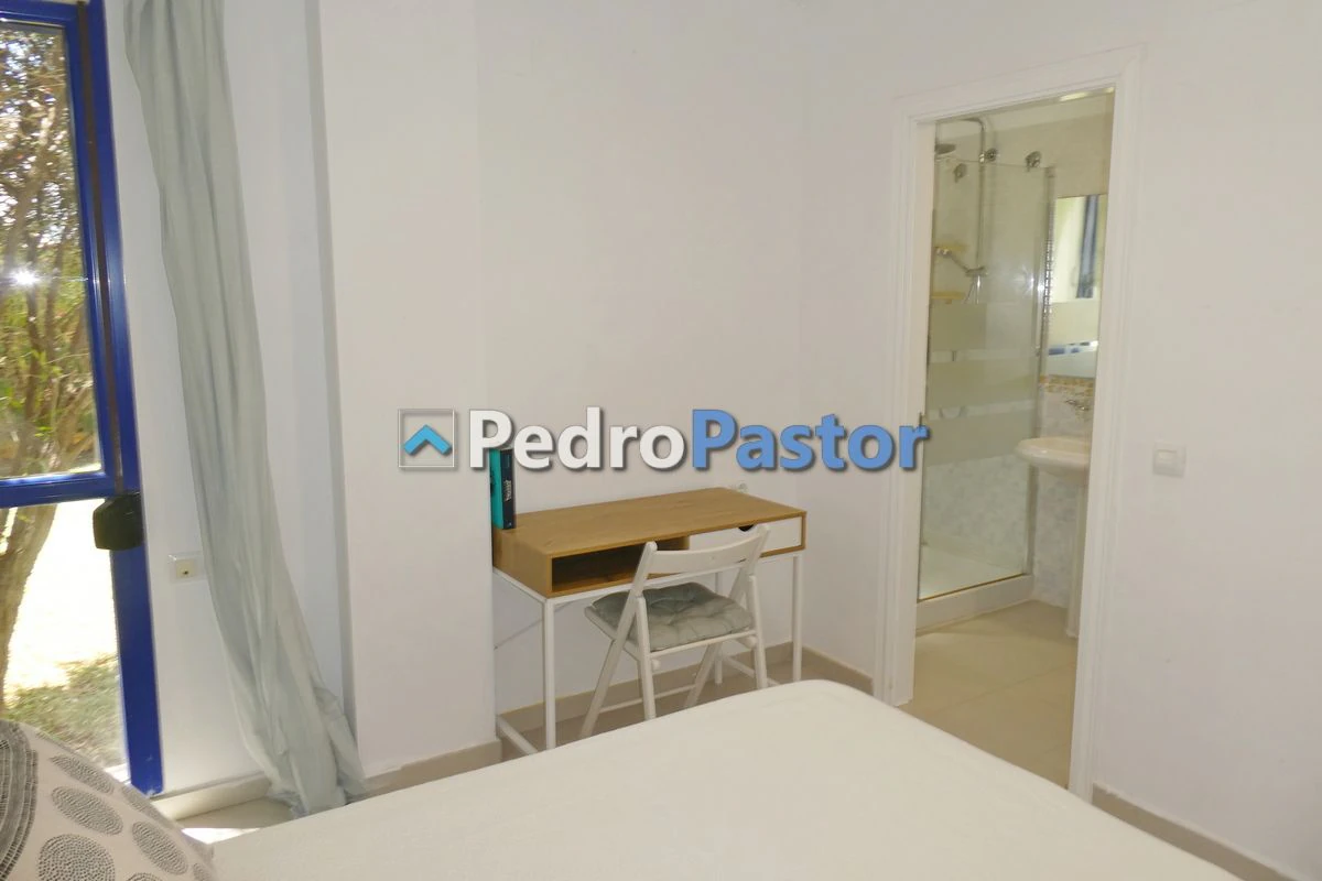 AP224 - Apartamento de 2 dormitorios en 2ª línea de playa en Las Marinas en Dénia