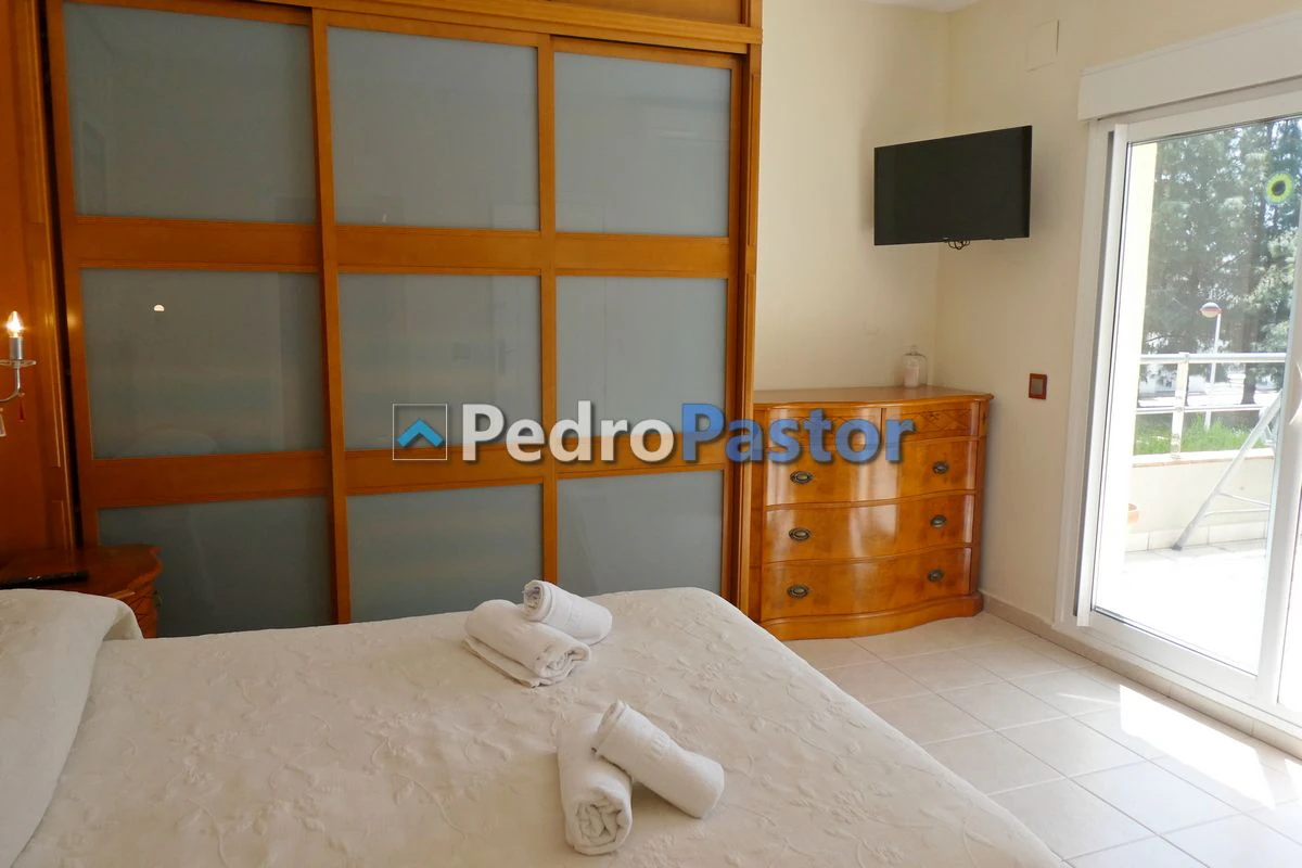 CH083 - Chalet independiente de 5 dormitorios en Els Poblets
