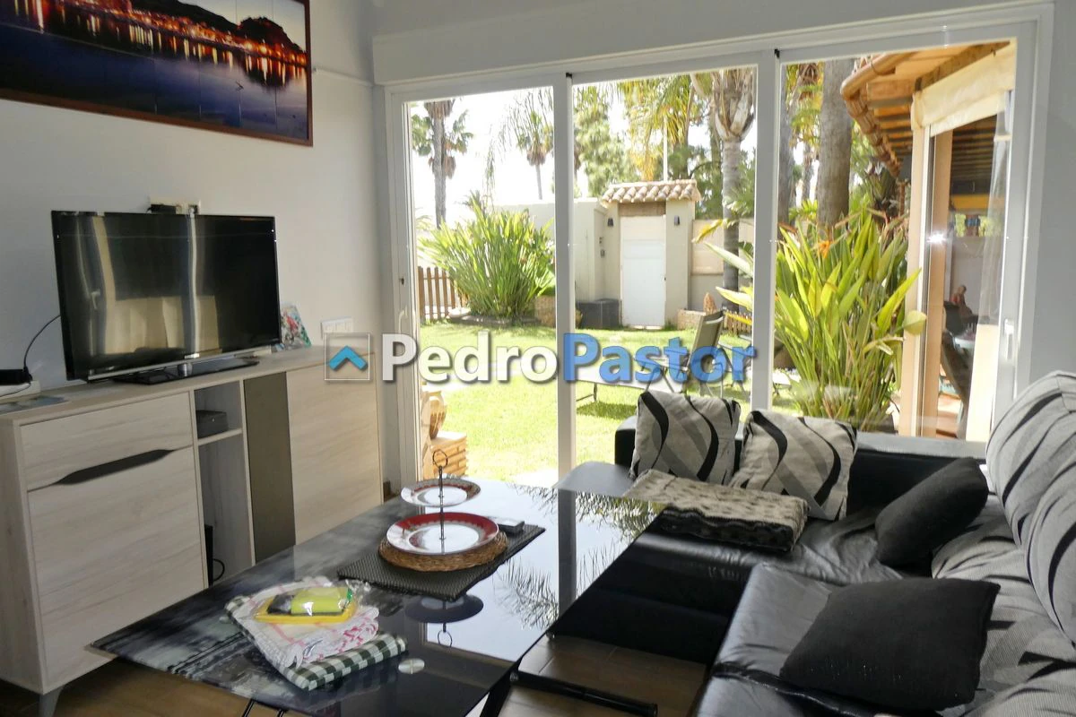 CH083 - Chalet independiente de 5 dormitorios en Els Poblets