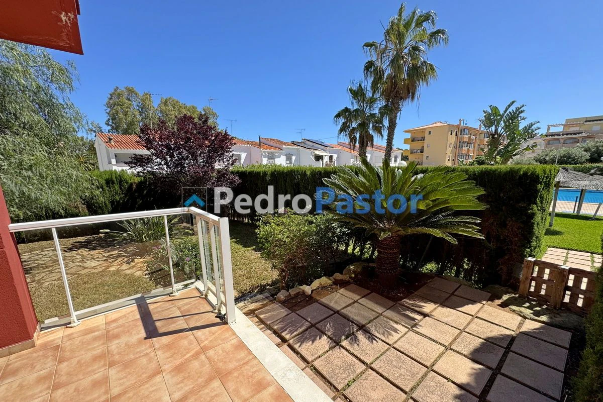 AP219 - Apartamento de 2 dormitorios en el Km 5 de Las Marinas en Dénia