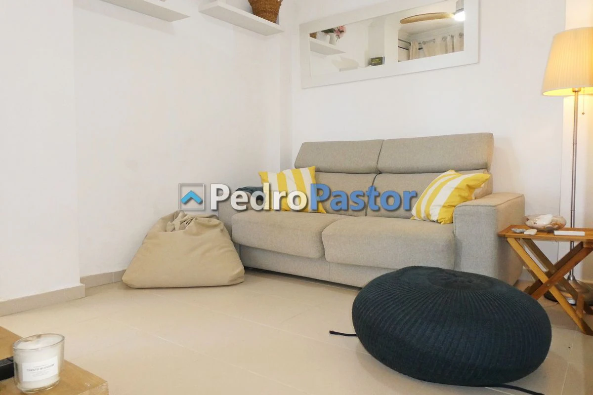 AP224 - Apartamento de 2 dormitorios en 2ª línea de playa en Las Marinas en Dénia