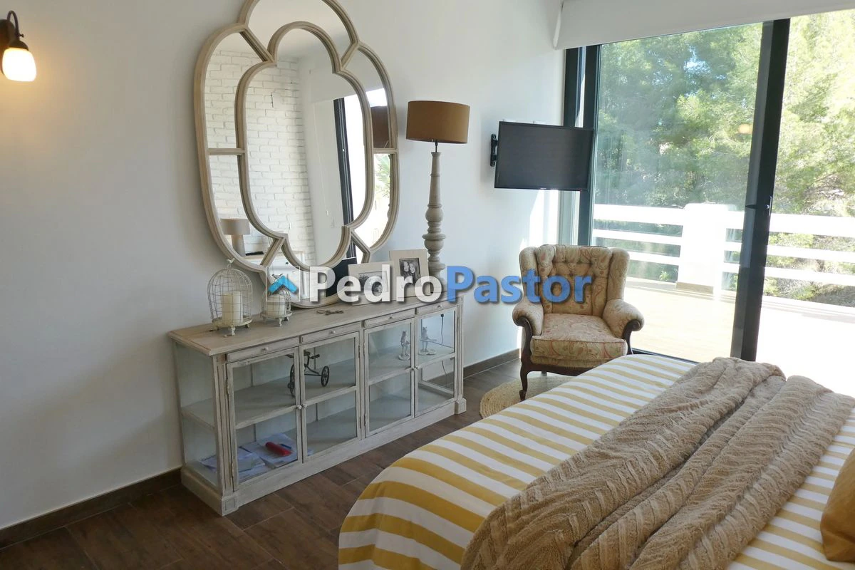 CH076 - Chalet independiente de 4 dormitorios en la zona del Montgó, en Dénia