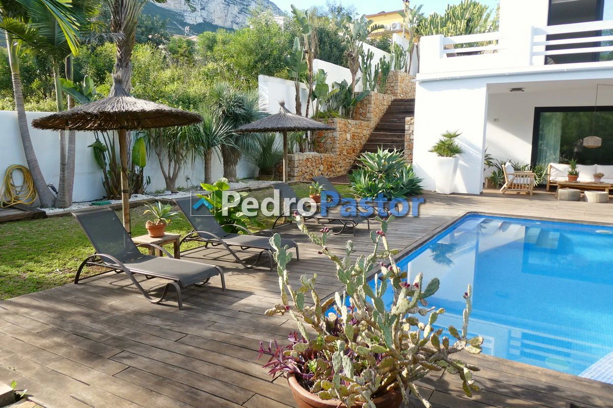 CH076 - Chalet independiente de 4 dormitorios en la zona del Montgó, en Dénia