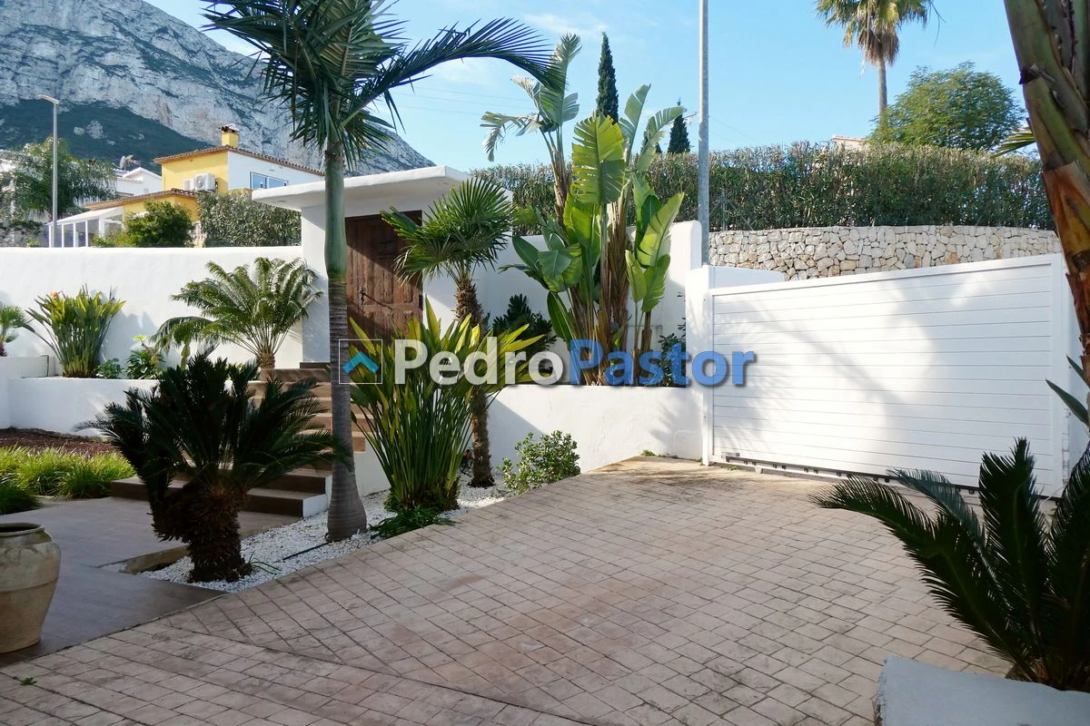 CH076 - Chalet independiente de 4 dormitorios en la zona del Montgó, en Dénia