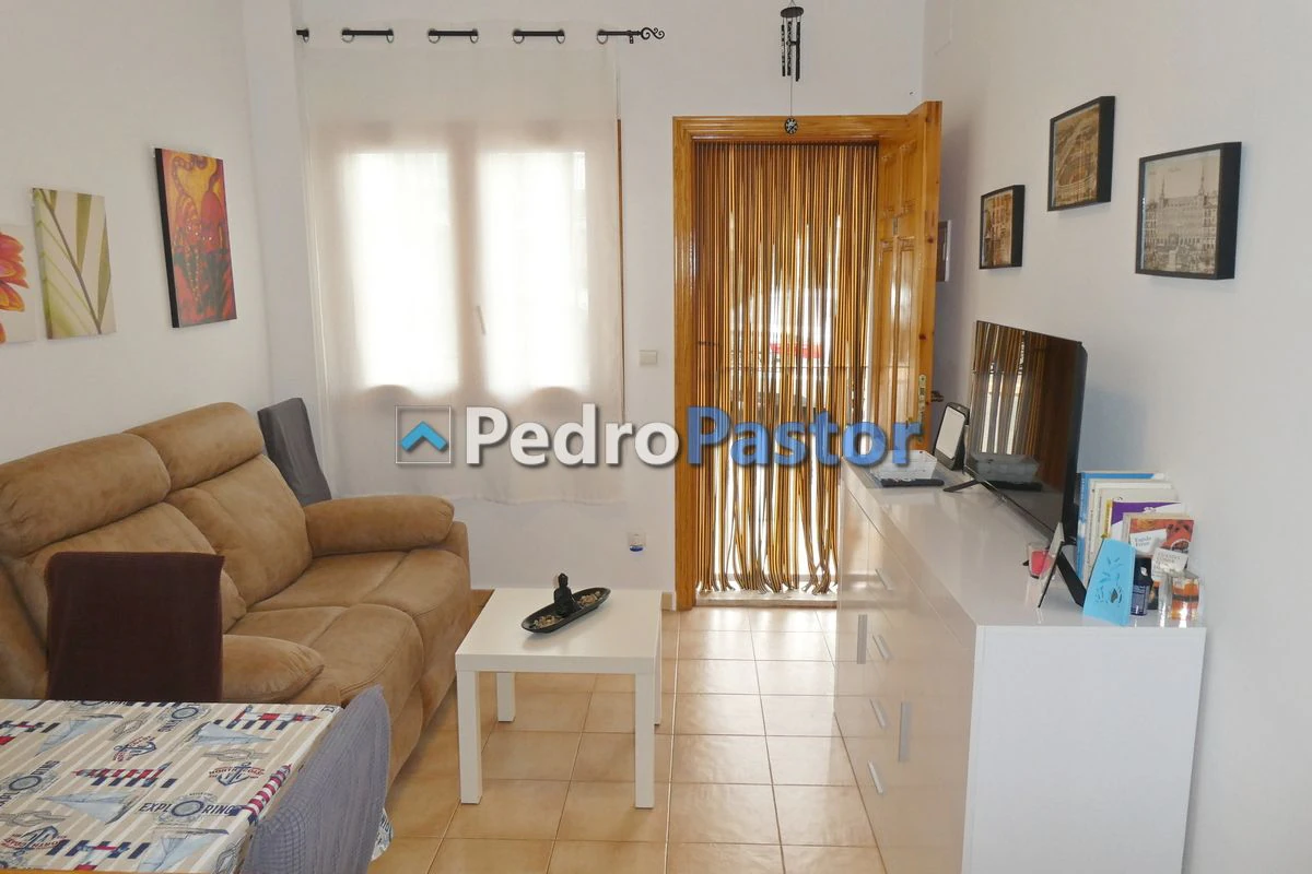 AP194 - Apartamento de 2 dormitorios en 1ª línea de playa en Las Marinas en Dénia