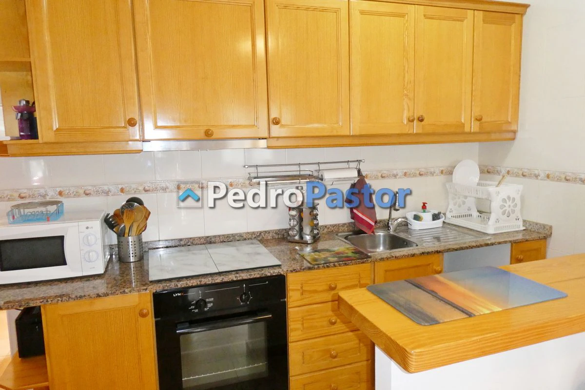 AP194 - Apartamento de 2 dormitorios en 1ª línea de playa en Las Marinas en Dénia