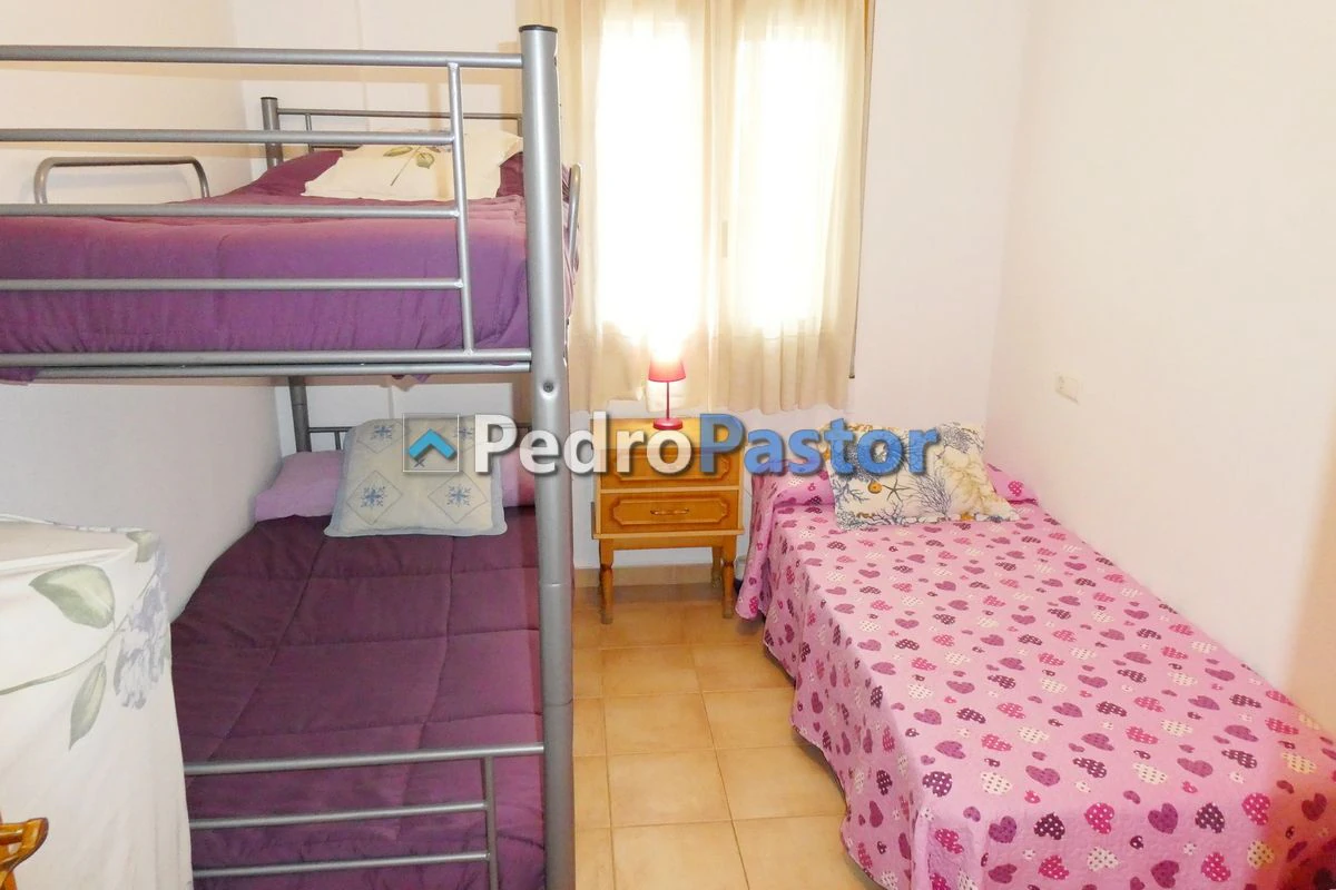 AP194 - Apartamento de 2 dormitorios en 1ª línea de playa en Las Marinas en Dénia
