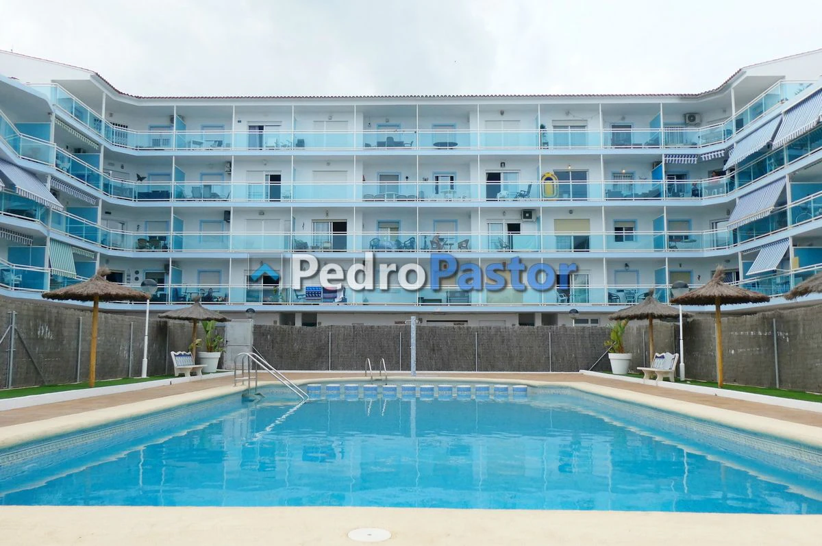 AP194 - Apartamento de 2 dormitorios en 1ª línea de playa en Las Marinas en Dénia