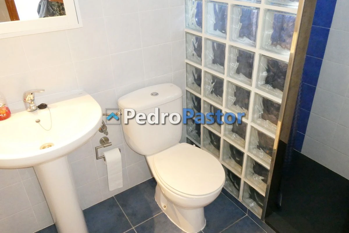 AP194 - Apartamento de 2 dormitorios en 1ª línea de playa en Las Marinas en Dénia