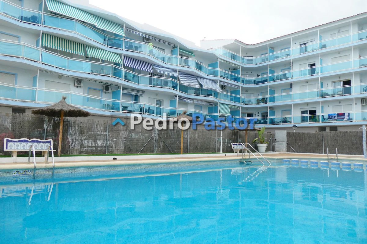 AP194 - Apartamento de 2 dormitorios en 1ª línea de playa en Las Marinas en Dénia