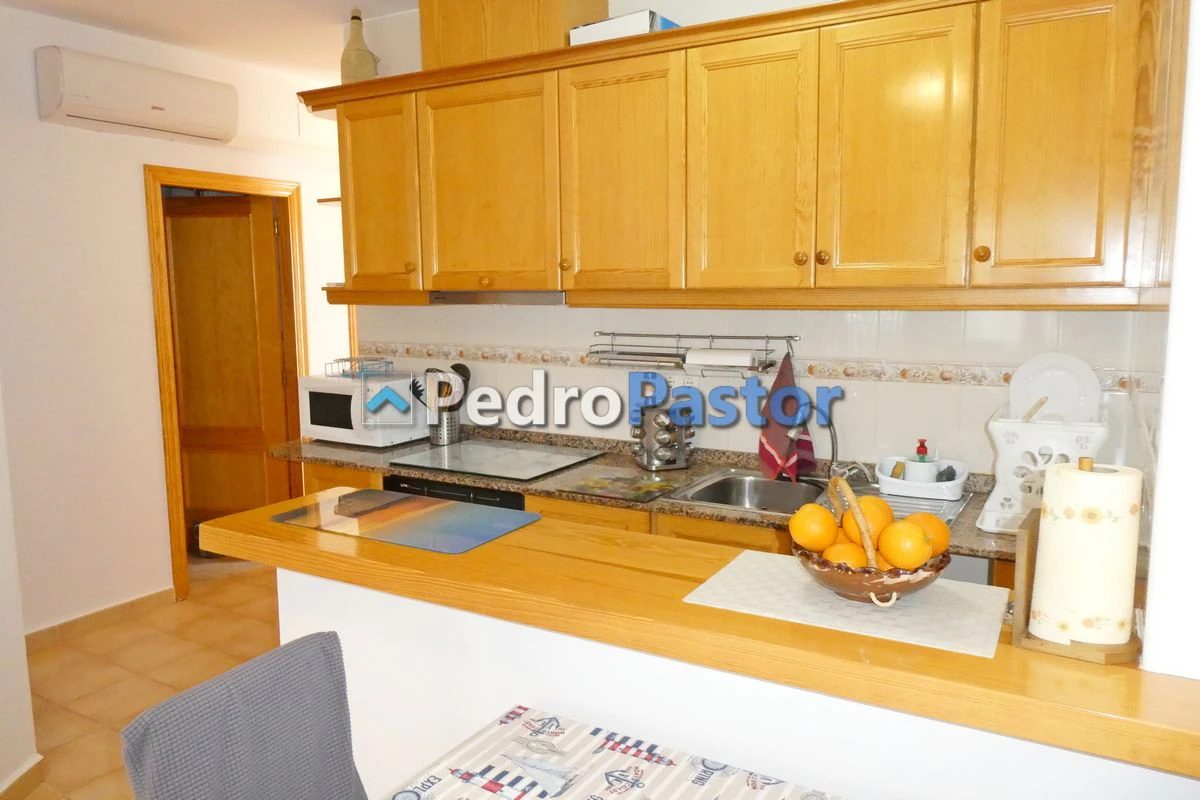 AP194 - Apartamento de 2 dormitorios en 1ª línea de playa en Las Marinas en Dénia