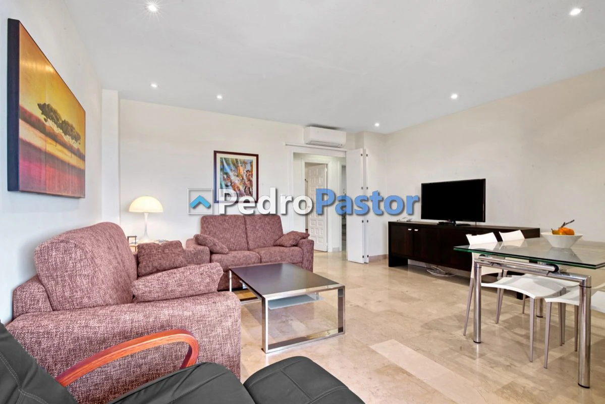 AP191 - Apartamento de 2 dormitorios en 1ª línea de playa en el km 4,5 de Las Marinas en Dénia.