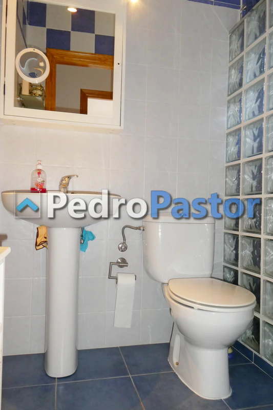 AP194 - Apartamento de 2 dormitorios en 1ª línea de playa en Las Marinas en Dénia