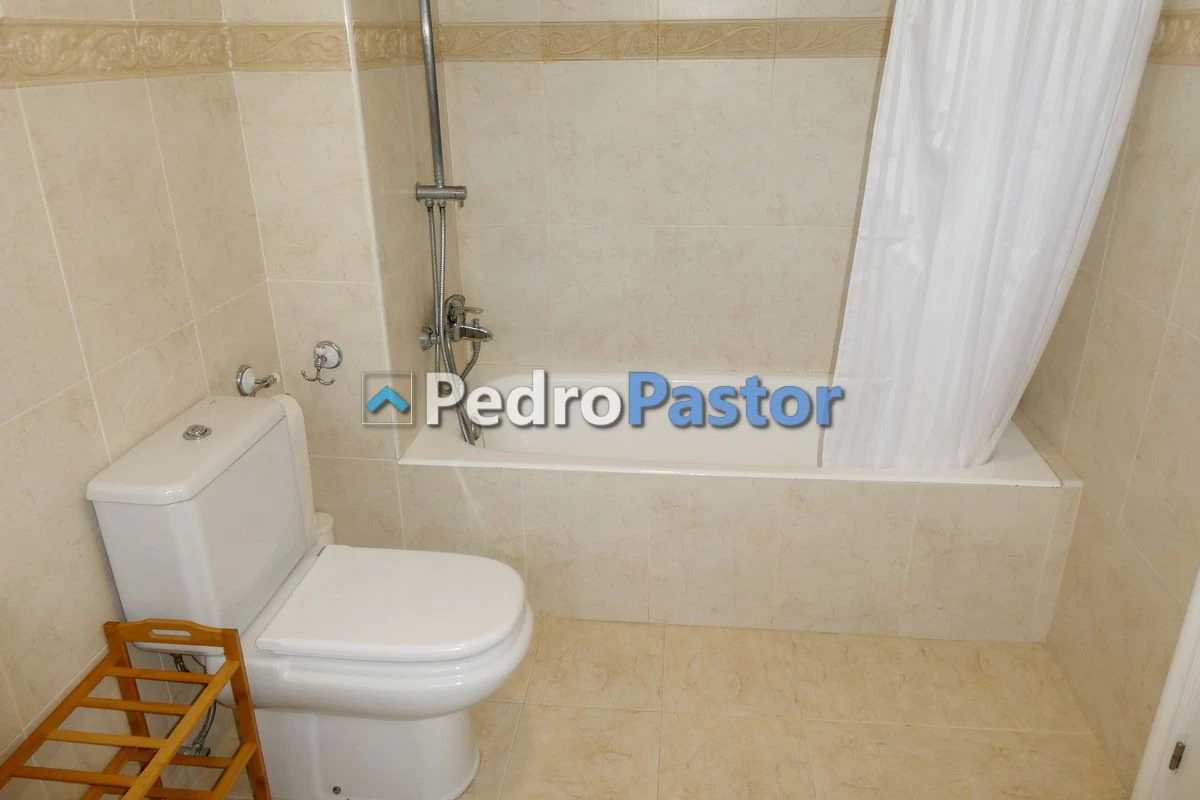 AP224 - Apartamento de 2 dormitorios en 2ª línea de playa en Las Marinas en Dénia