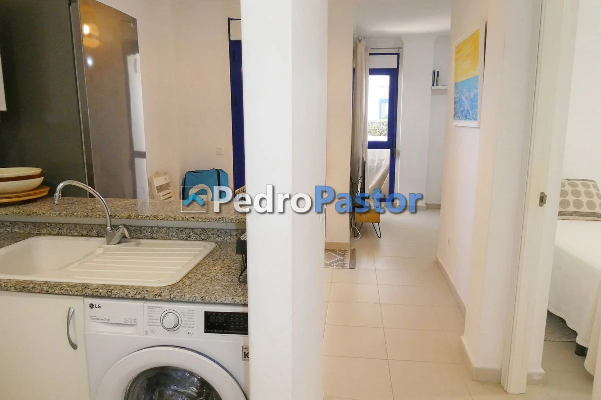AP224 - Apartamento de 2 dormitorios en 2ª línea de playa en Las Marinas en Dénia