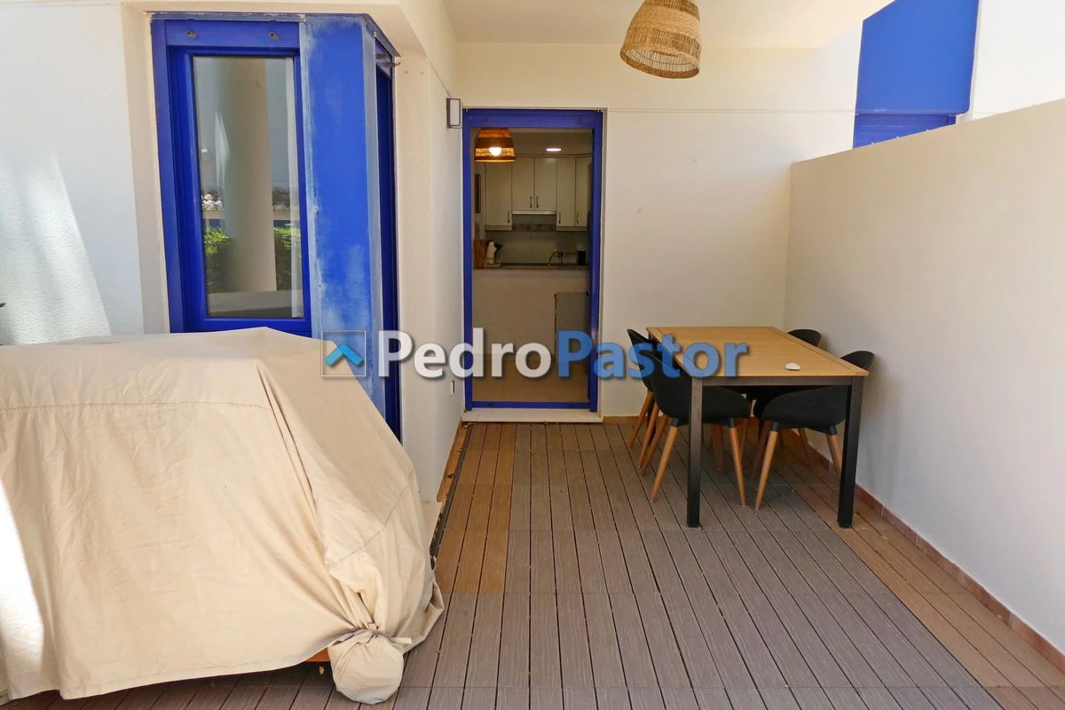 AP224 - Apartamento de 2 dormitorios en 2ª línea de playa en Las Marinas en Dénia