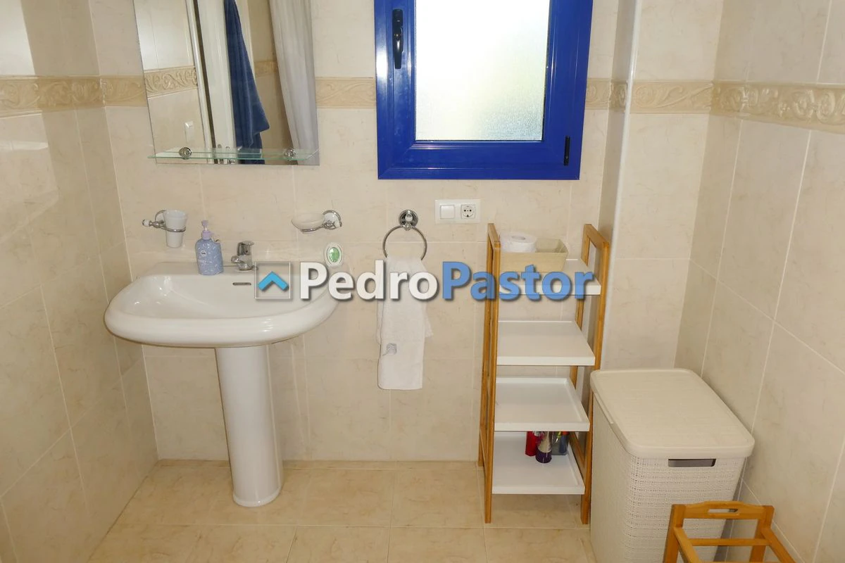 AP224 - Apartamento de 2 dormitorios en 2ª línea de playa en Las Marinas en Dénia