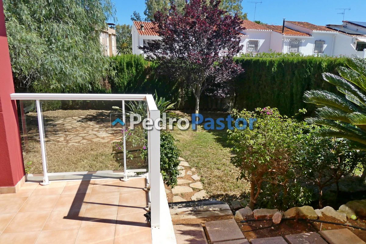 AP219 - Apartamento de 2 dormitorios en el Km 5 de Las Marinas en Dénia