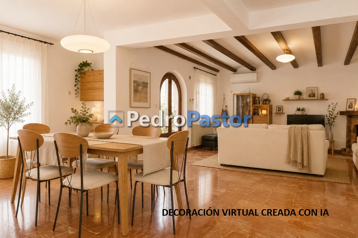 Chalet independiente de 5 dormitorios en la zona de Montgó