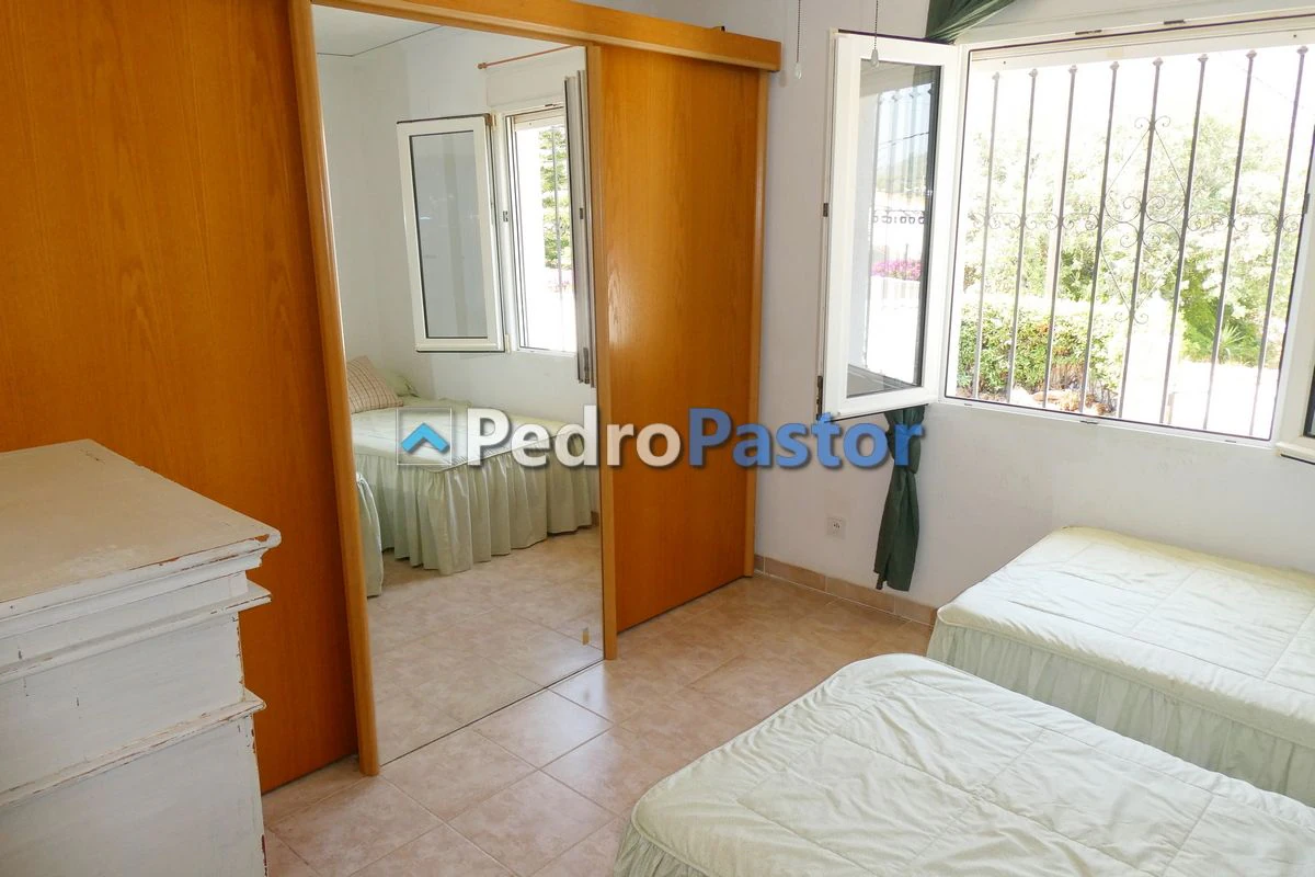 Chalet independiente de 5 dormitorios en la zona del Montgó, en Dénia