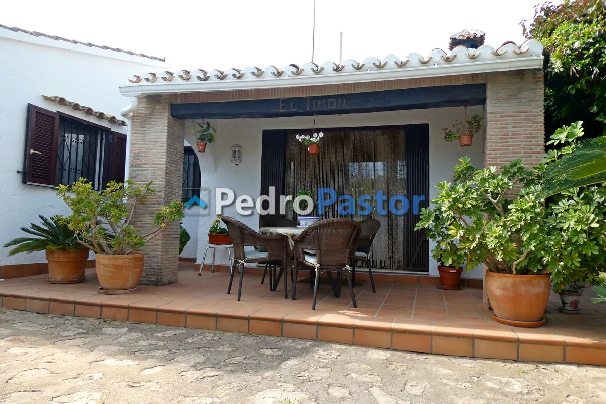 CH082 - Chalet independiente de 3 dormitorios en el Km 5 de Las Marinas, en Dénia.