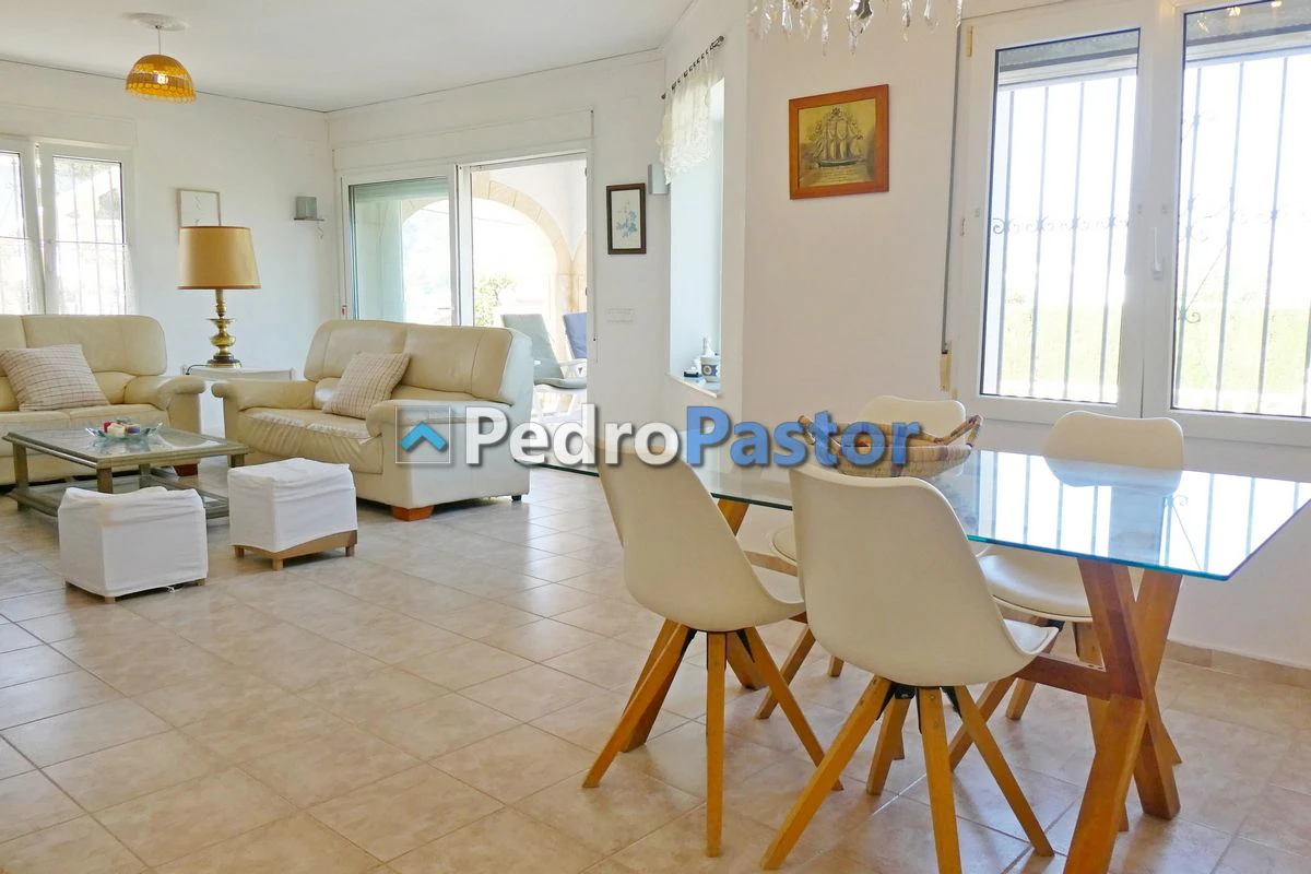 Chalet independiente de 5 dormitorios en la zona del Montgó, en Dénia