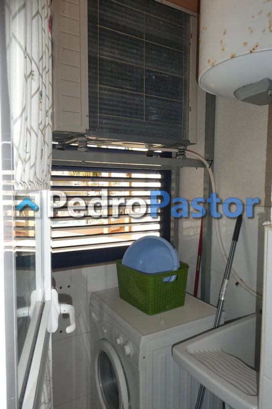 Apartamento de 2 dormitorios en 2ª línea de playa en Las Marinas en Dénia