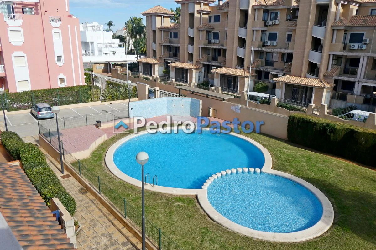 Apartamento de 2 dormitorios en 2ª línea de playa en Las Marinas en Dénia