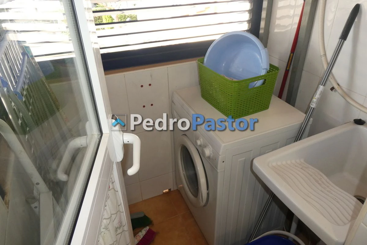 Apartamento de 2 dormitorios en 2ª línea de playa en Las Marinas en Dénia