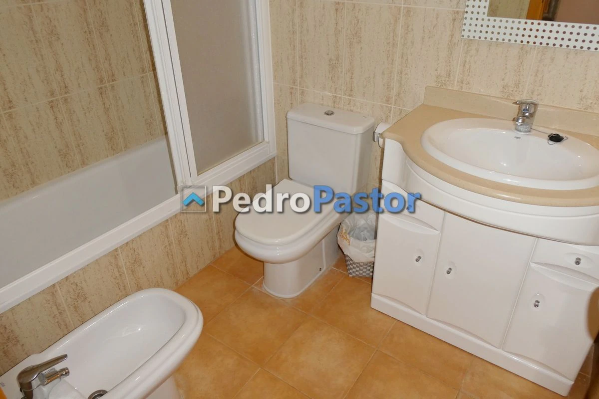 Apartamento de 2 dormitorios en 2ª línea de playa en Las Marinas en Dénia
