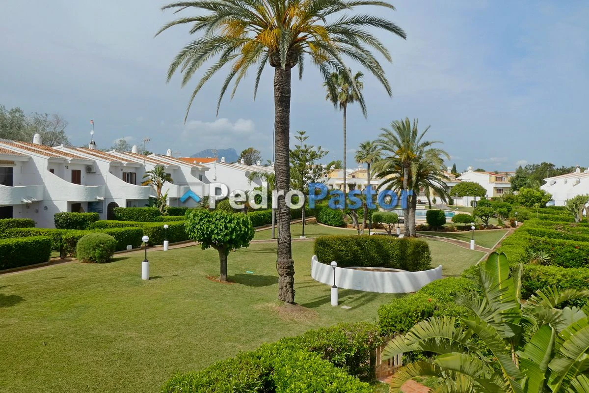 BU019 - Bungalow adosado de 3 dormitorios en el km 4,7 de Las Marinas en Dénia.