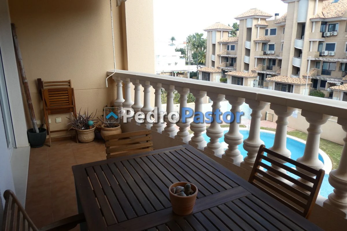 Apartamento de 2 dormitorios en 2ª línea de playa en Las Marinas en Dénia