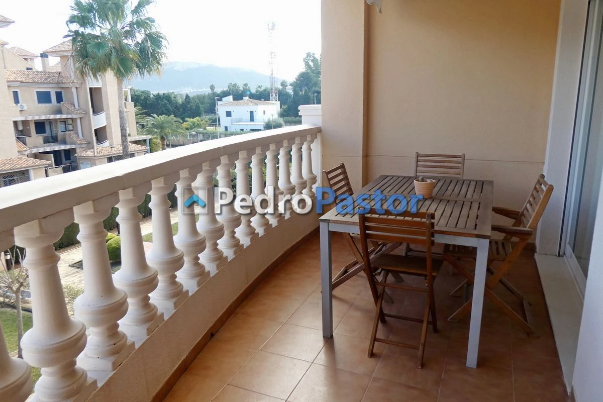 Apartamento de 2 dormitorios en 2ª línea de playa en Las Marinas en Dénia