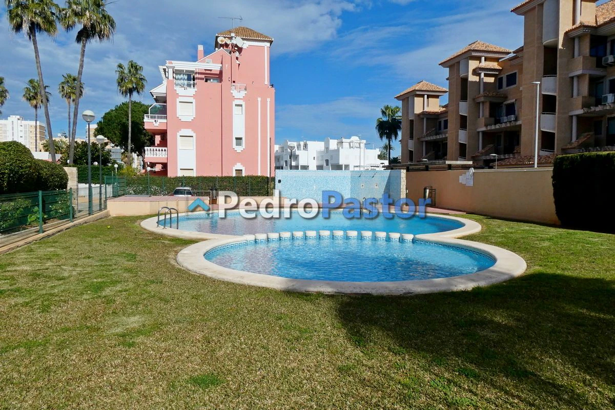 Apartamento de 2 dormitorios en 2ª línea de playa en Las Marinas en Dénia
