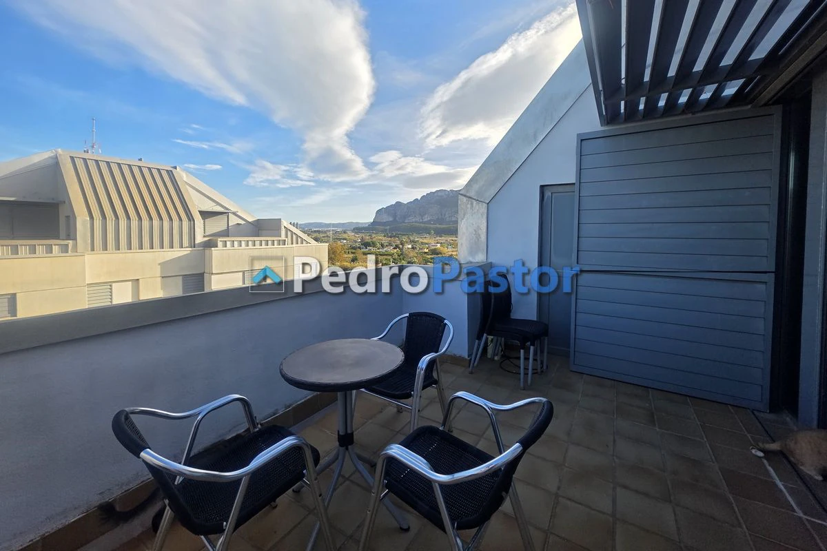 AT055 - Ático dúplex de 3 dormitorios en 2ª línea de playa en El Verger